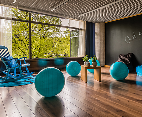 Marina Palace break out room