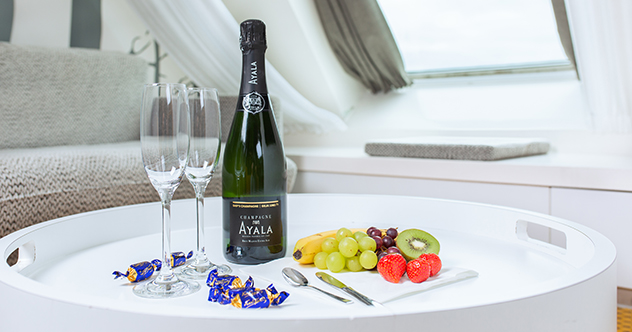 $!{image.alt-text.data}