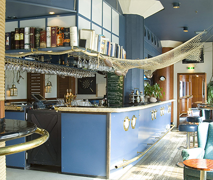 Scandic Grand Marina bar