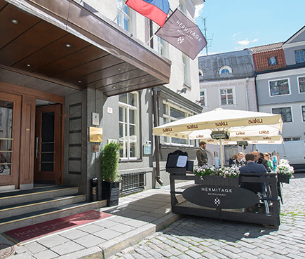 St Petersbourg uteservering