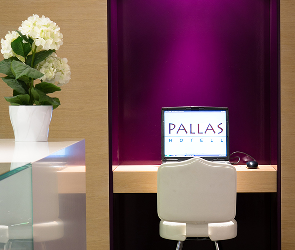 Pallas lobby