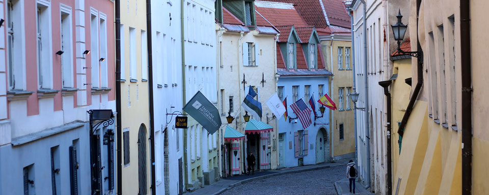 En gata i Tallinns gamla stan